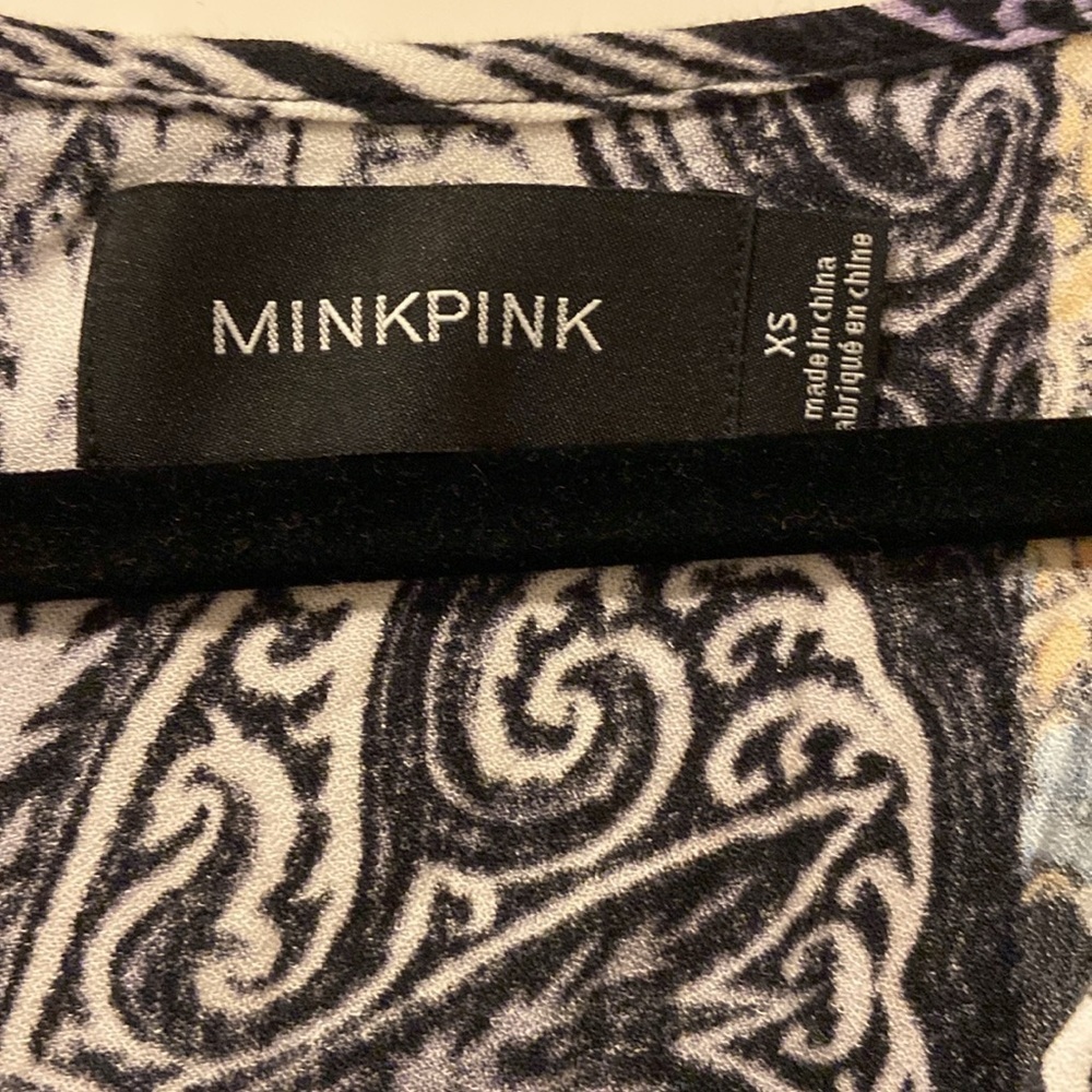 Minkpink fun print 3/4 sleeve romper - Picture 2 of 6
